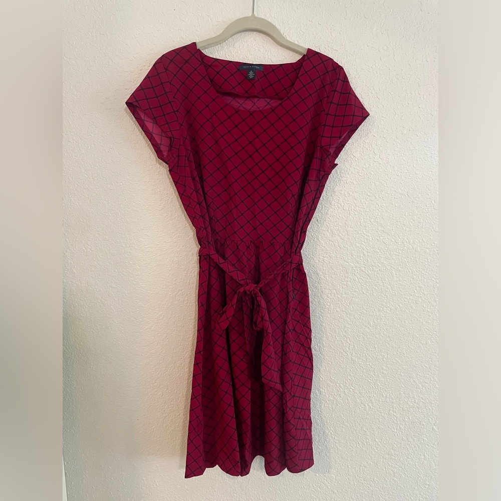 Tommy Hilfiger Knee Length Cranberry and Navy Plaid Dress with Tie | Size M